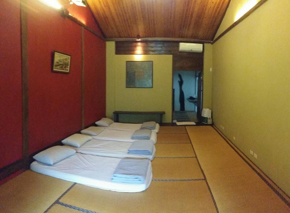 Bright Moon Homestay Dongshi  Buitenkant foto