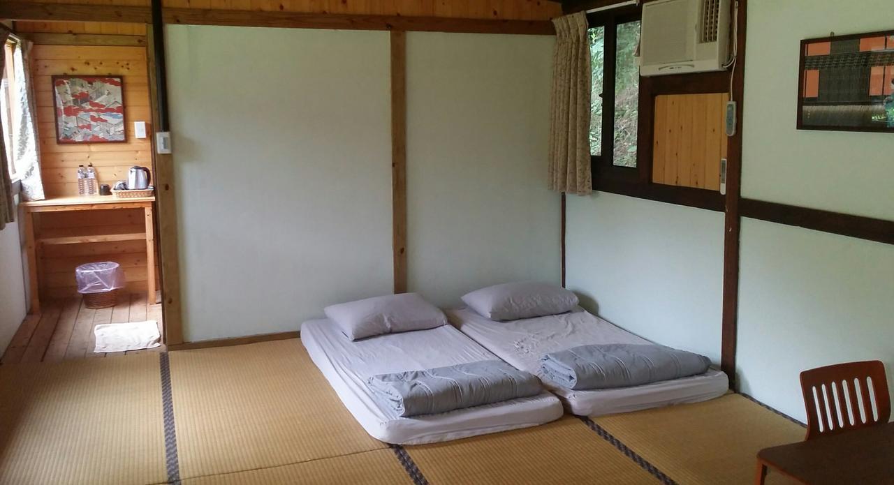 Bright Moon Homestay Dongshi  Buitenkant foto